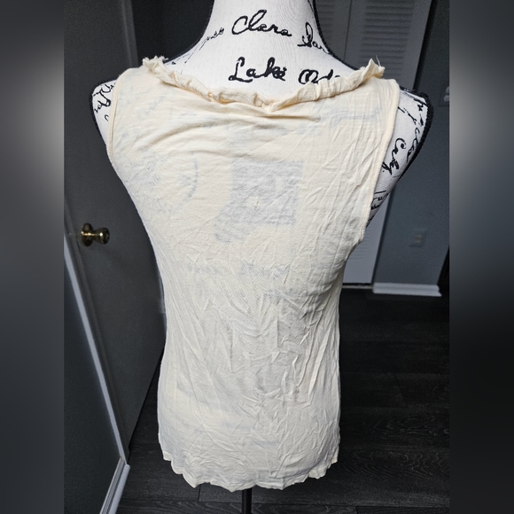 Kenar floral detail tank top - Picture 3 of 3